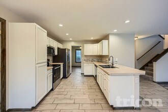 20309 85th Ave Ct E in Spanaway, WA - Foto de edificio - Building Photo