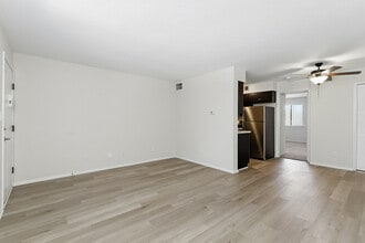 Boulder Creek Apartments in Jeffersontown, KY - Building Photo - Building Photo