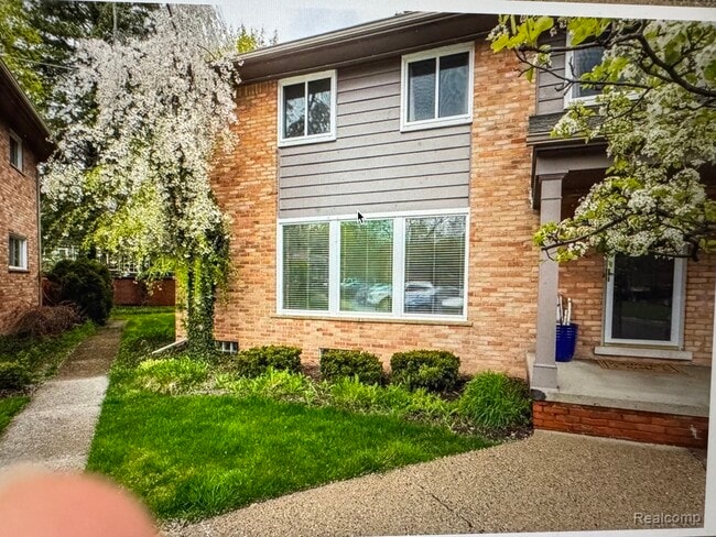 property at 1047 N Old Woodward Ave