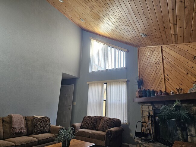 214 Metz Dr in Ruidoso, NM - Building Photo - Building Photo