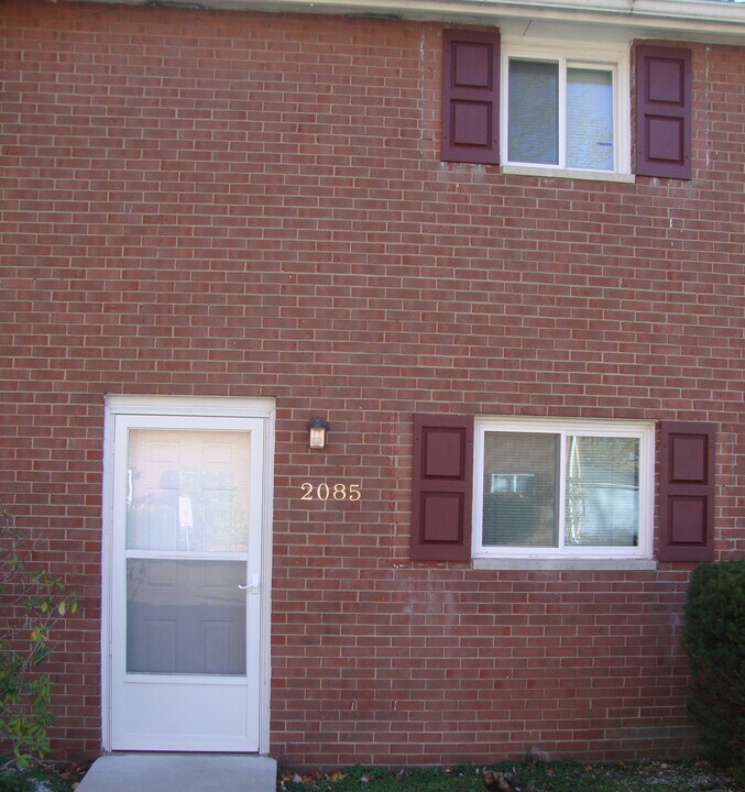 2085 Revere Dr, Unit 2085 in Hermitage, PA - Building Photo
