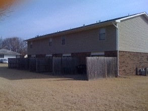 306-312 W Cammack St in Shawnee, OK - Building Photo - Building Photo