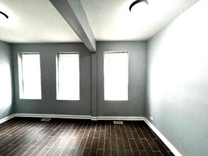 10410 S Maryland Ave in Chicago, IL - Building Photo - Building Photo