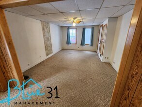 207 7th Ave-Unit -lower in Baraboo, WI - Building Photo - Building Photo