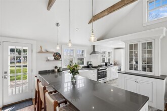 250 Oak Rd in New Suffolk, NY - Building Photo - Building Photo