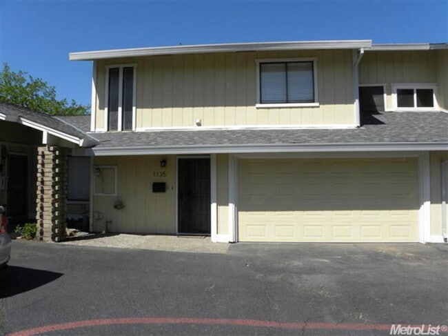 property at 1135 Rivara Cir