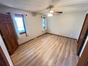 203 13th Ct, Unit 203 13th Ct in Onalaska, WI - Foto de edificio - Building Photo