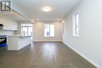 1033 Elixir Pl in Ottawa, ON - Building Photo - Building Photo