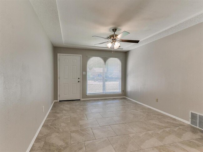 1608 Canterbury St in Norman, OK - Building Photo - Building Photo