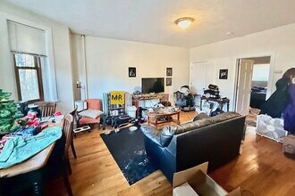 128 Hemenway St, Unit 1 in Boston, MA - Building Photo - Building Photo