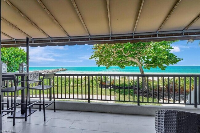 property at 2357 Gulf Shore Blvd N