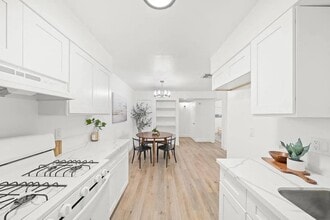 1500-1794 E. Kay St. (1515 Rosecrans) in Compton, CA - Building Photo - Building Photo