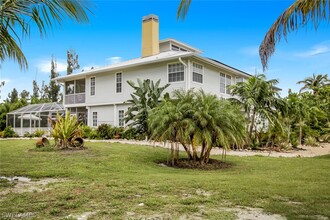 14500 Bokeelia Rd in Bokeelia, FL - Foto de edificio - Building Photo