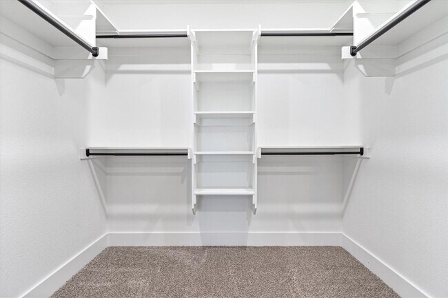 7004 SW Orange Ave in Bentonville, AR - Foto de edificio - Building Photo