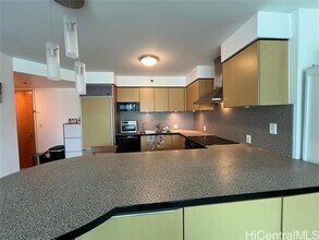 801 S King St in Honolulu, HI - Building Photo - Building Photo