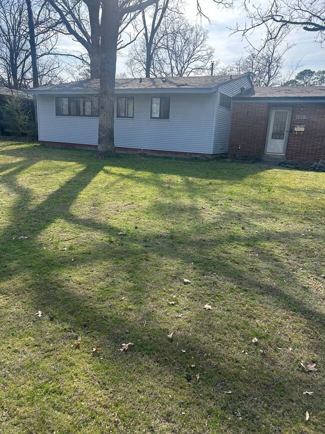 property at 4207 Lochridge Rd