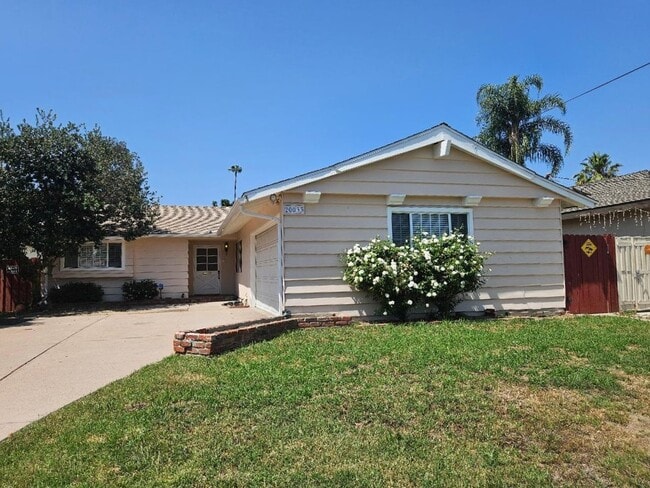 20033 Ingomar St in Los Angeles, CA - Building Photo - Building Photo