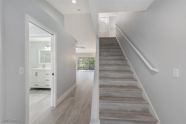 374 Dover Pl in Naples, FL - Building Photo - Building Photo