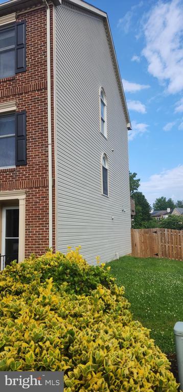31 Victoria Square in Frederick, MD - Building Photo - Building Photo