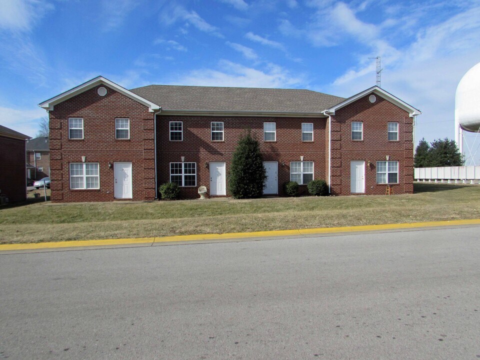 3880 Old Nashville Rd in Bowling Green, KY - Foto de edificio