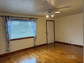 509 16th St SW in Puyallup, WA - Foto de edificio - Building Photo