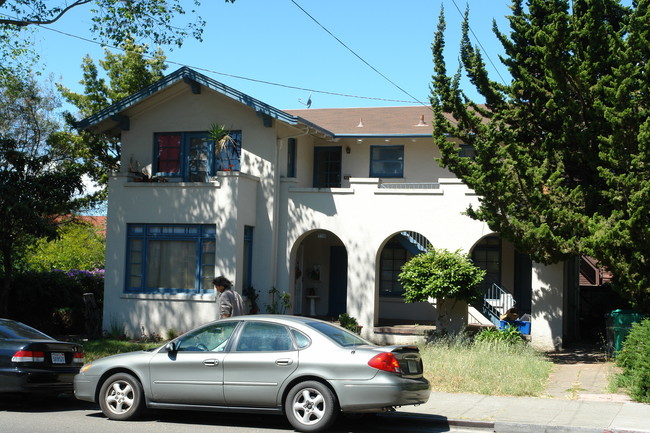 3158 College Ave in Berkeley, CA - Building Photo - Building Photo