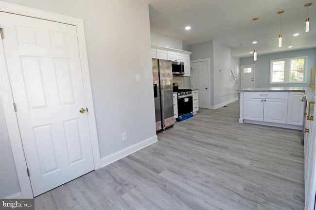 property at 523 W 26th St