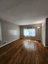 34 Barberry Ct in Trenton, NJ - Building Photo - Building Photo