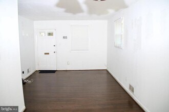 12010 Ashley Dr in Rockville, MD - Building Photo - Building Photo