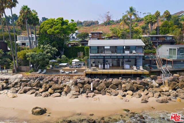 26714 Latigo Shore Dr in Malibu, CA - Building Photo