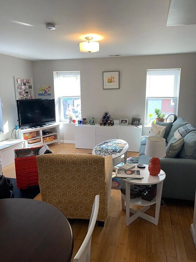 736 S 20th St in Philadelphia, PA - Building Photo - Building Photo