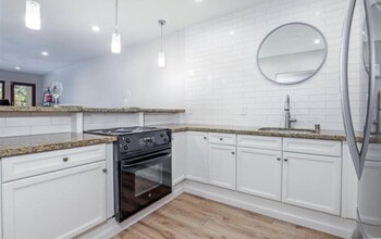 200 Suntree Ln, Unit 204 in Pleasant Hill, CA - Foto de edificio - Building Photo