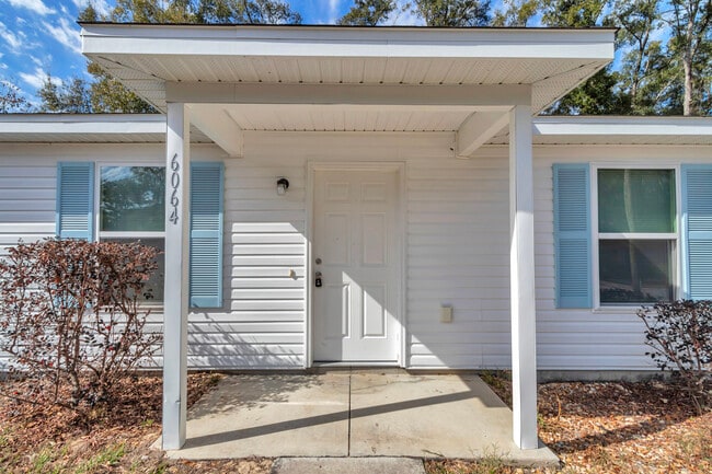 6064 NW 54th Terrace in Ocala, FL - Building Photo - Building Photo