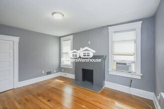 4105 Oak St in Kansas City, MO - Foto de edificio - Building Photo