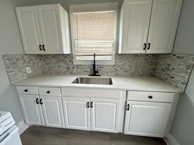 19901 Naumann Ave in Euclid, OH - Building Photo