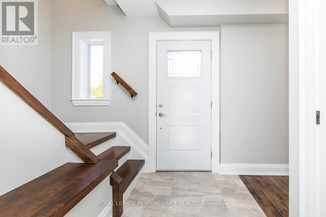 22 Wolff St in Ottawa, ON - Building Photo - Building Photo