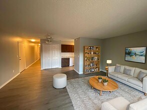 4015 Stonedike Dr in Colorado Springs, CO - Building Photo - Building Photo