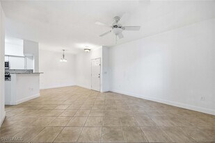 23580 Walden Center Dr in Bonita Springs, FL - Building Photo