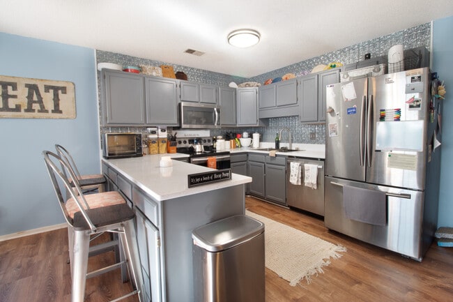 1711 Orange Grove Shores Dr in Charleston, SC - Building Photo - Building Photo