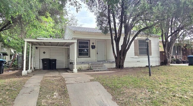4209 Frazier Ave in Fort Worth, TX - Building Photo - Building Photo