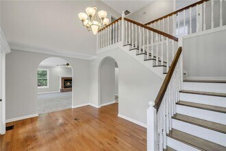 13 Rocky Cir NE in White, GA - Building Photo - Building Photo