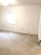 3019 Alcazar Pl-Unit -201 in Palm Beach Gardens, FL - Foto de edificio - Building Photo