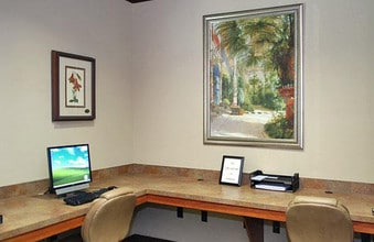 Pinnacle Ridge in Dallas, TX - Building Photo - Interior Photo