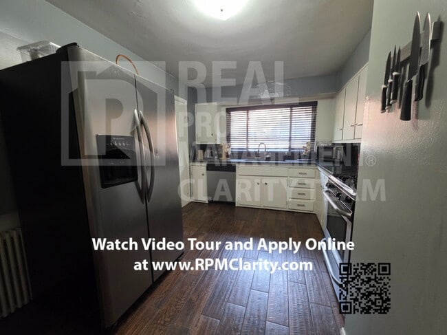 2458 Kenwood Blvd in Toledo, OH - Building Photo - Building Photo