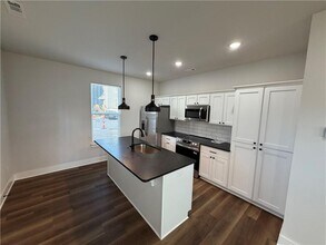 1043 S Laramie Hts in Fayetteville, AR - Building Photo - Building Photo