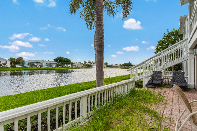 204 Pompano Dr SE in St. Petersburg, FL - Building Photo - Building Photo