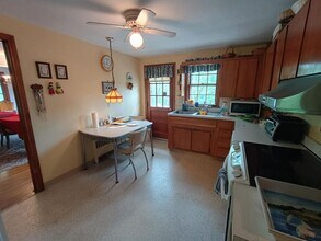 67 Cliffe Ave in Lexington, MA - Building Photo - Building Photo