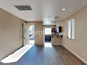 1861 Versante Ave in Las Vegas, NV - Building Photo - Building Photo