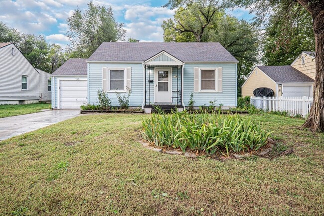 126 Sunset Dr