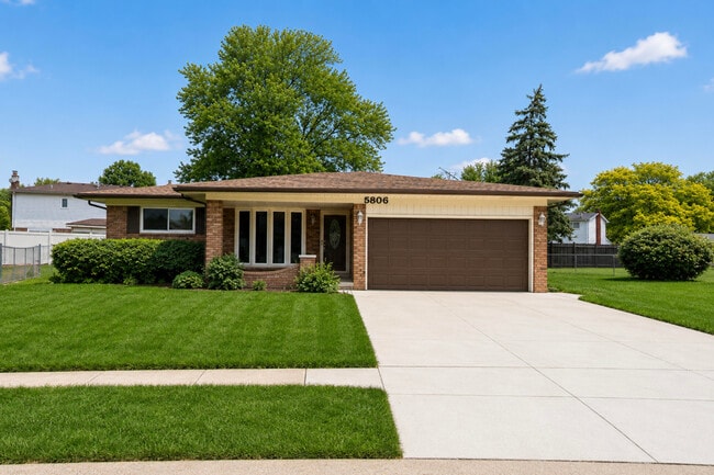 property at 5806 Wedgewood Rd